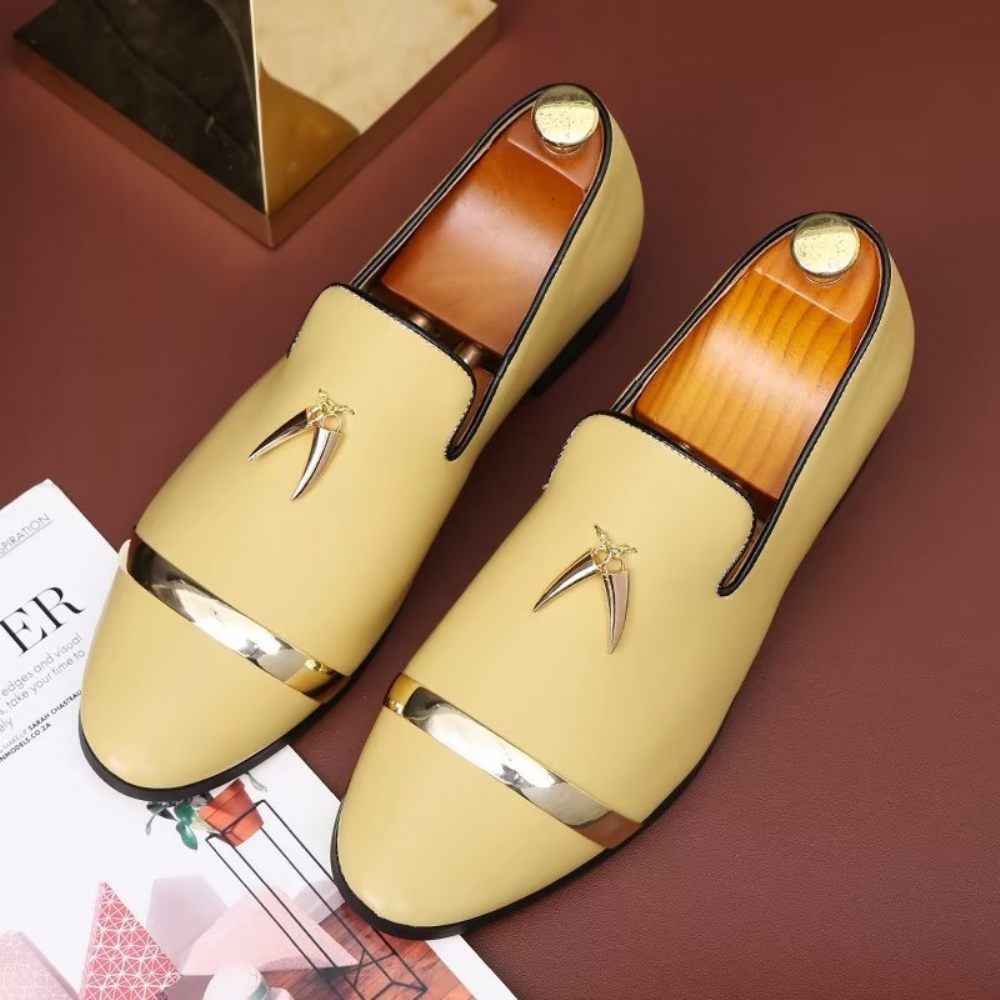 Chaussures Décontractées Pour Hommes À Enfiler Avec Accent Métal Élégant - Jaune