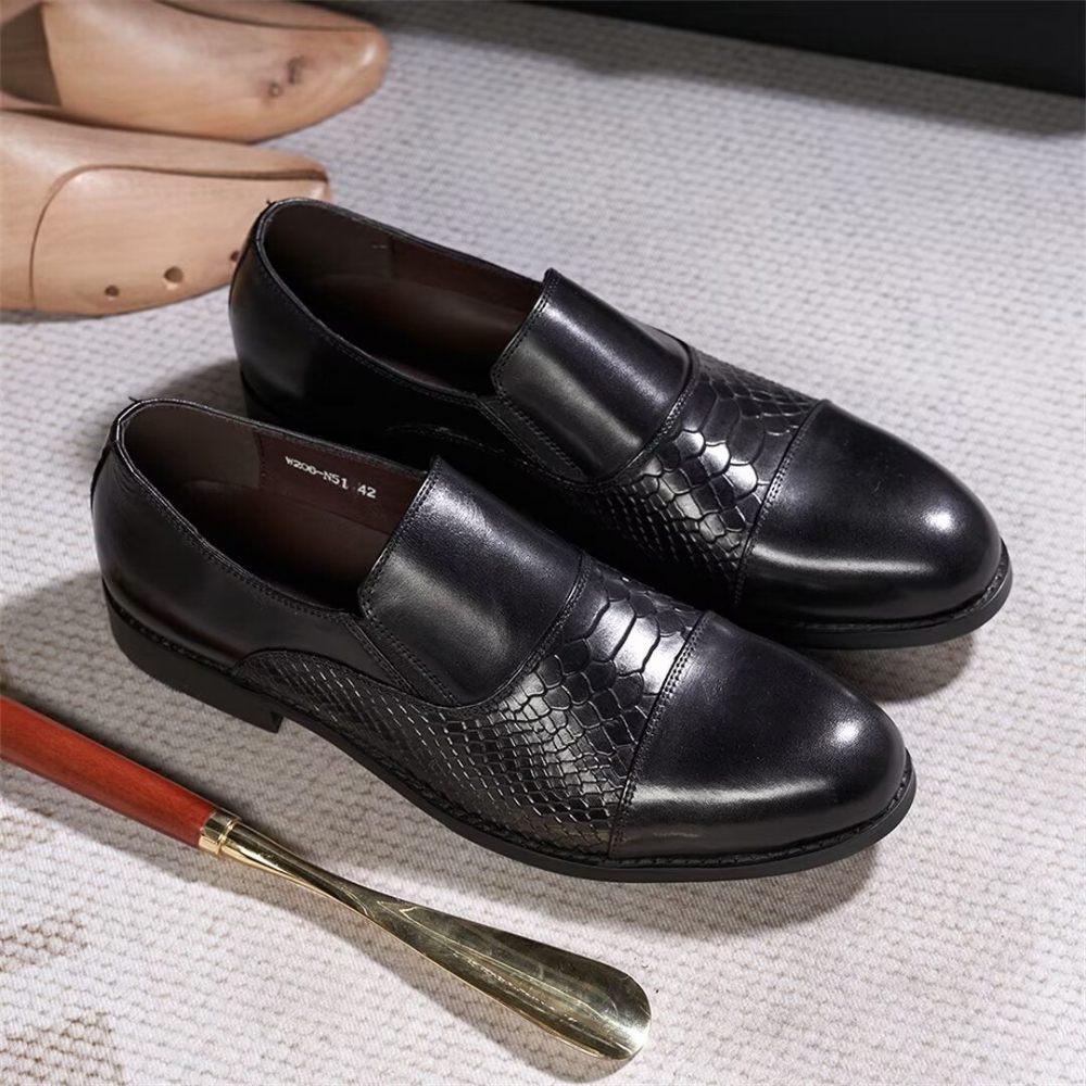 Chaussures Habillées Pour Hommes Sophisticate's Slip-on Leather Elegance - Noir