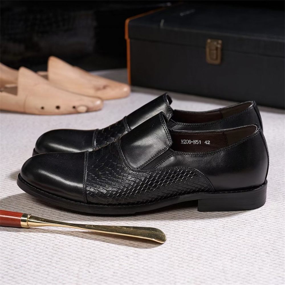 Chaussures Habillées Pour Hommes Sophisticate's Slip-on Leather Elegance - Noir